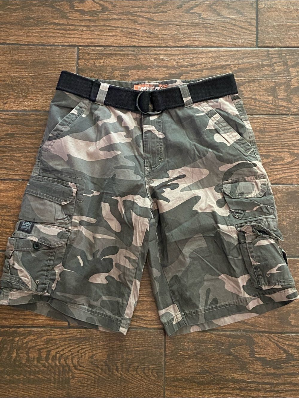 Lee Gray and Green Camuflaje Cargo Shorts Urban Style New No Tag  Size 30